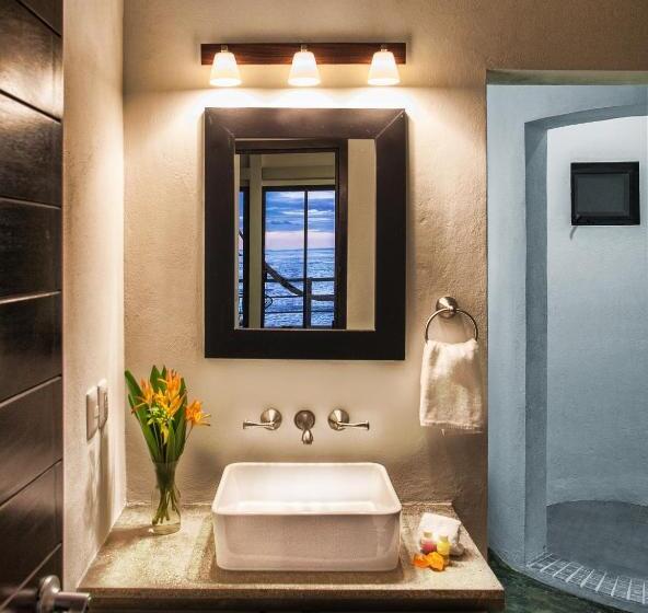 수피리어 스위트, Manta Raya Hotel   Right On The Beach