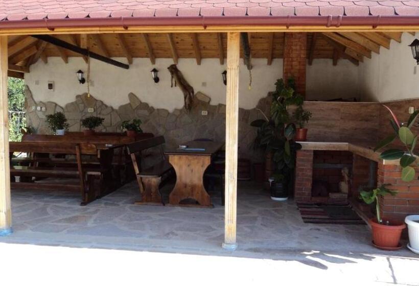 منزل غرفة نوم واحدة, Balabanovata Kashta