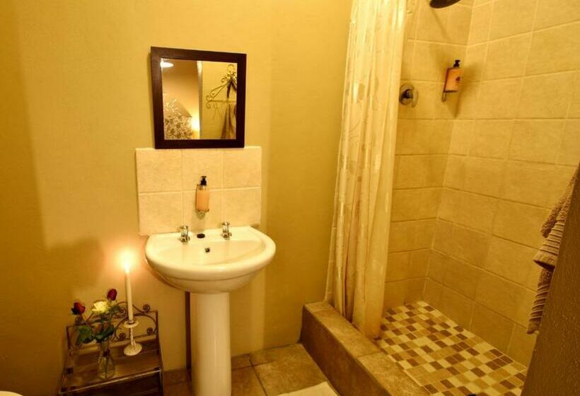 جناح, Berghouse And Cottages