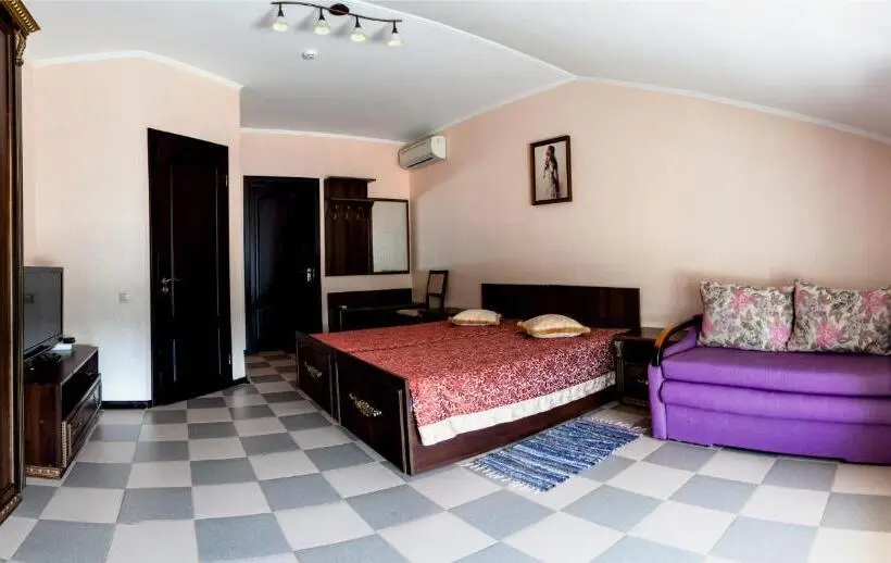 スタンダードルーム, Dergachov Guest House