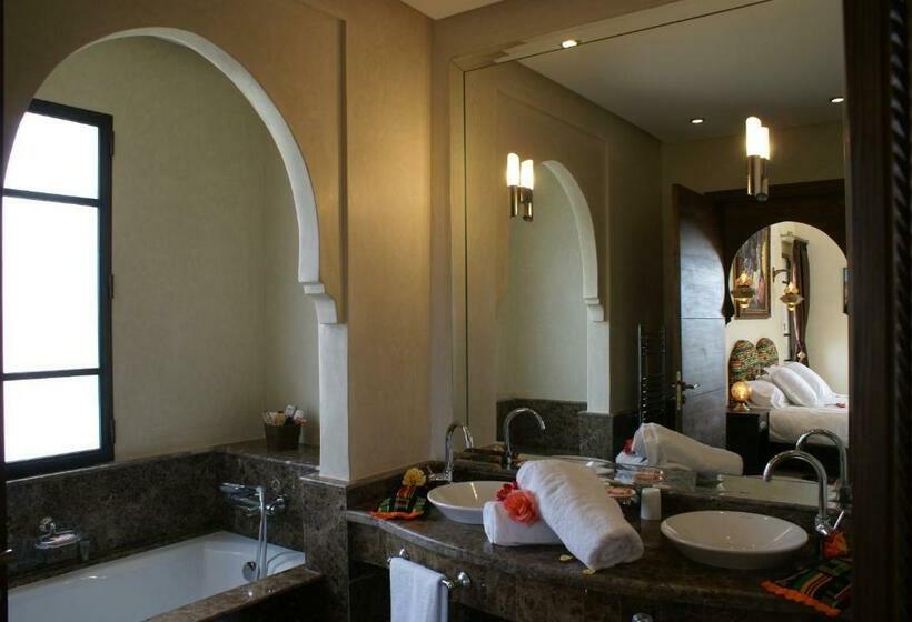 山の見えるジュニアスイート, La Kasbah Aalma D'or