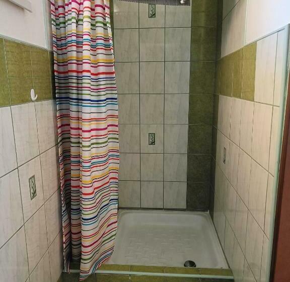 غرفة قياسية ثلاثية, Rekreačný Dom Railip