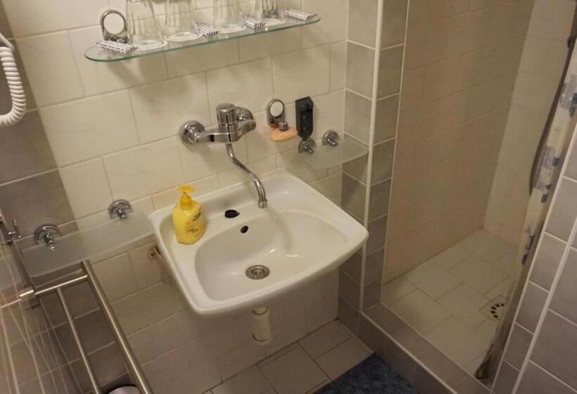 Люкс, Pension Karolína