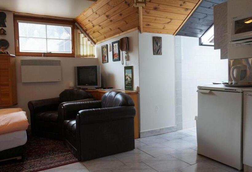 스위트, Pension Karolína