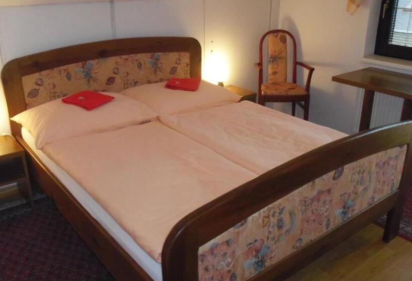 스탠다드 트리플 발코니 룸, Pension Karolína