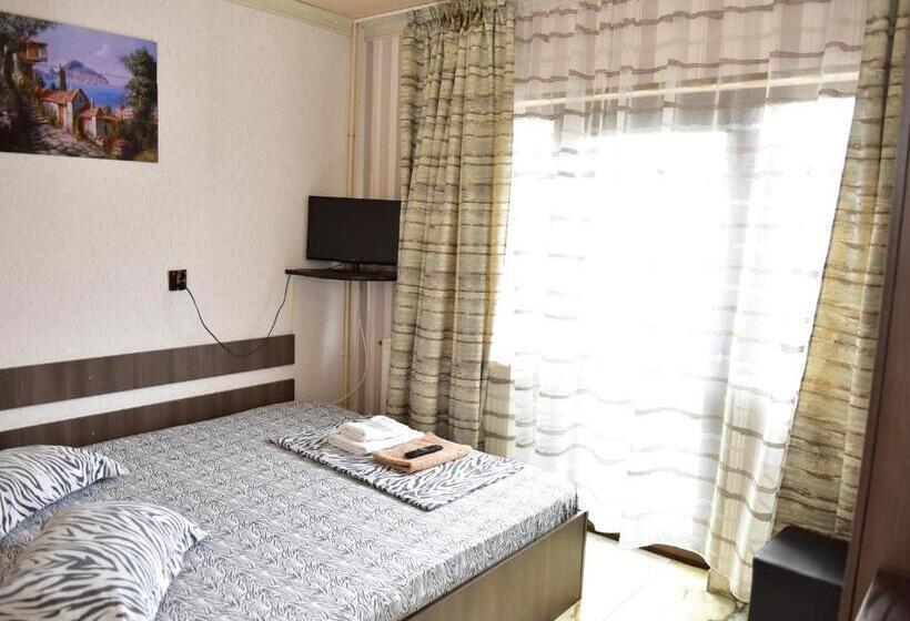 Standard room with outdoor bath, Pensiunea Dely_cios