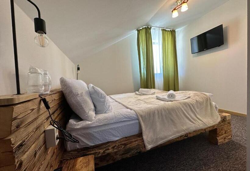 اتاق استاندارد چهار تخته, Pensiunea Vis Alpin Belis