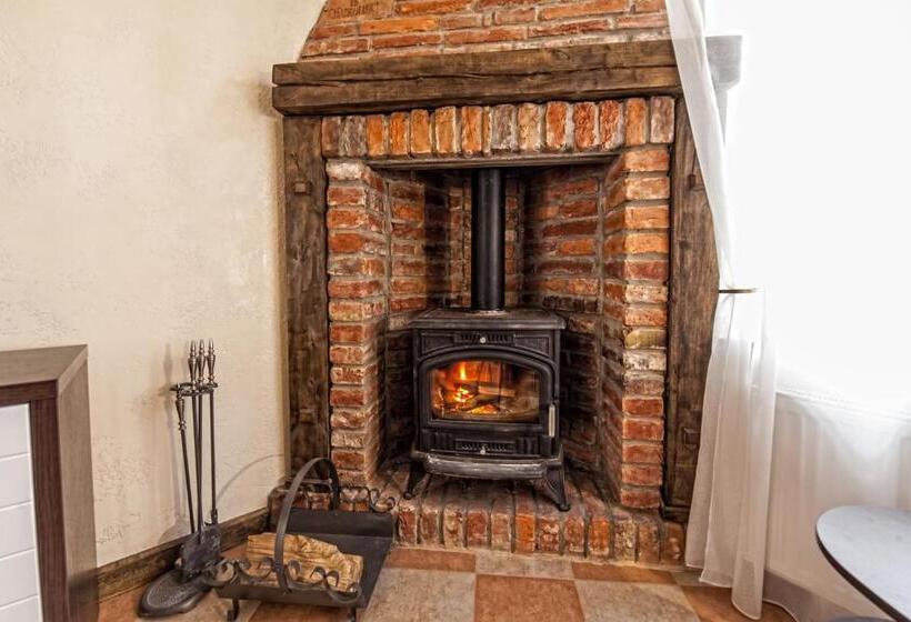 آپارتمان دوبلکس 1 خوابه, Alpiyskiy