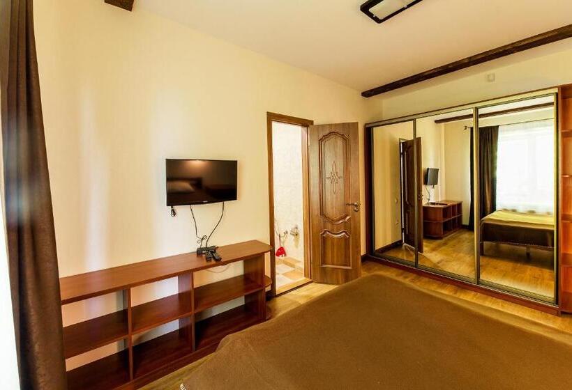 سوییت, Alpiyskiy