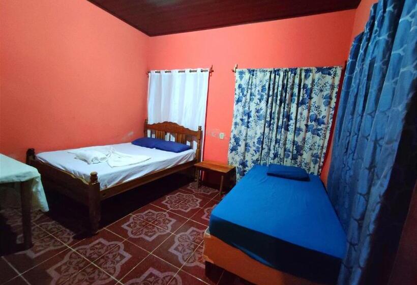 اتاق لوکس با چشم‌انداز دریاچه, Los Chocoyos