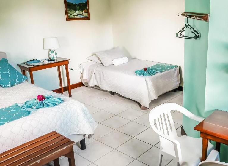 Трехместный Номер Deluxe, Drift Inn Cayo