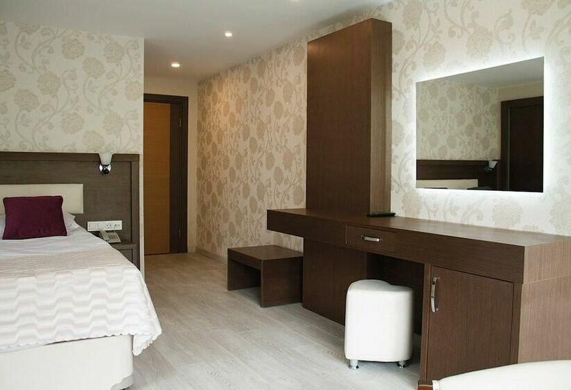 Номер Deluxe, Green Valley Savsat