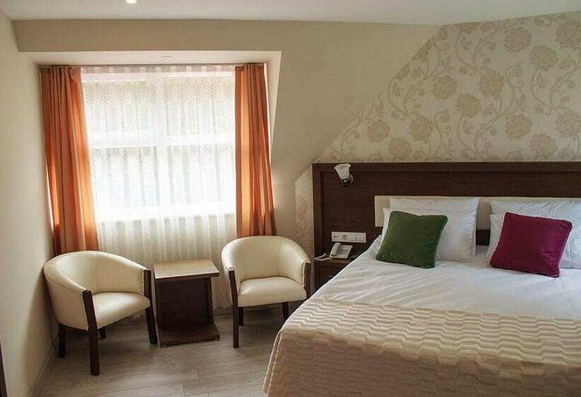 Трехместный Номер Deluxe, Green Valley Savsat