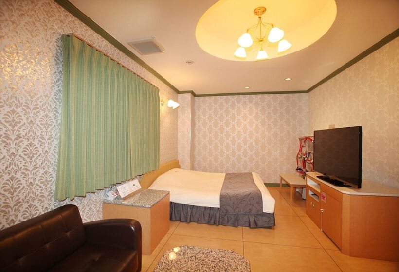 غرفة ديلوكس, Happy Kiss