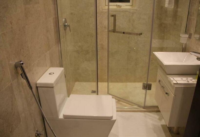 جناح جونيور مزوَّد بشرفة, Le Park Shaqra