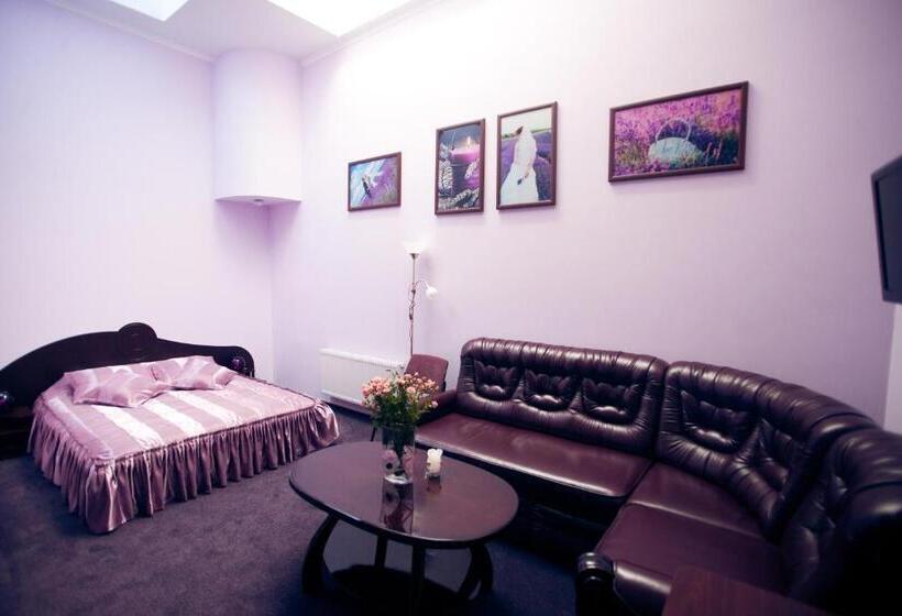 Komfort Zimmer, Terminala