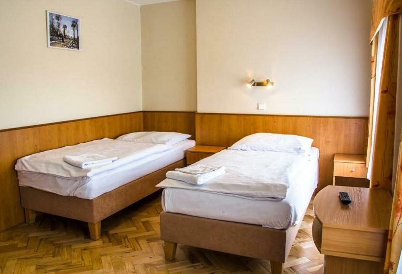 اتاق استاندارد, U Jezera