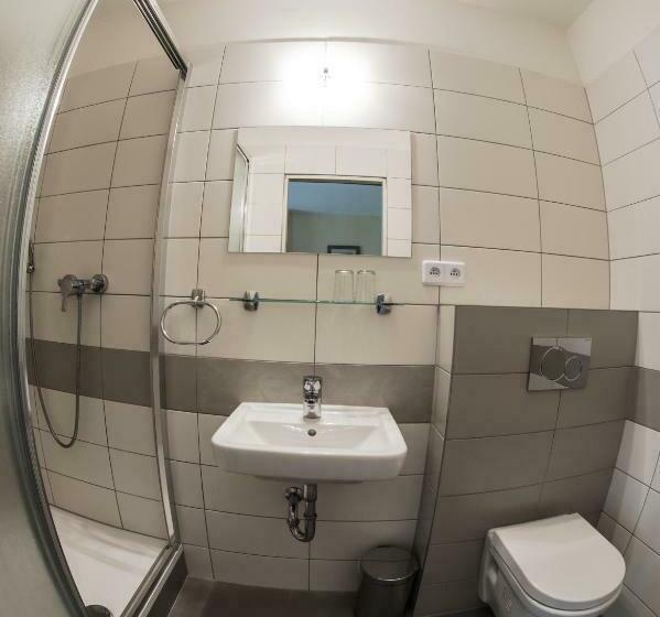 اتاق استاندارد, U Jezera