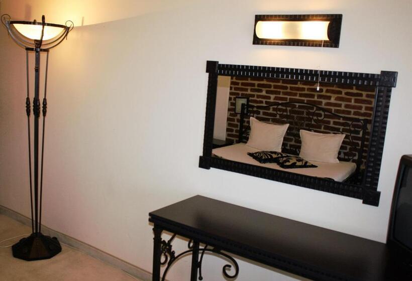 غرفة قياسية, Villa Verde