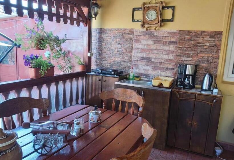 منزل غرفتين نوم, Casa Dana