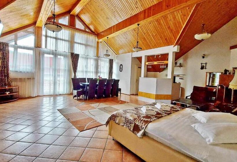 Апартаменты 1 Спальня с Видом, Casa Giulia