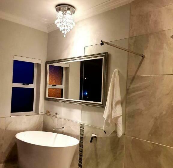 Superior suite with view, Gull On The Bay Boutique Guest House