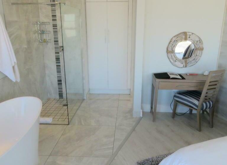 Superior suite with view, Gull On The Bay Boutique Guest House