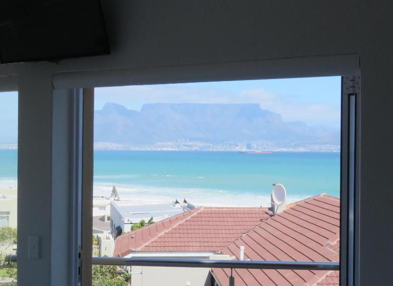 Superior suite with view, Gull On The Bay Boutique Guest House