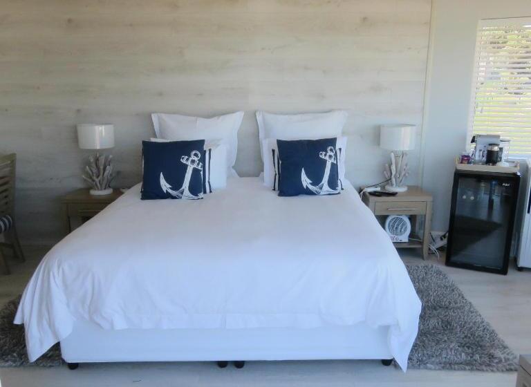 Superior suite with view, Gull On The Bay Boutique Guest House