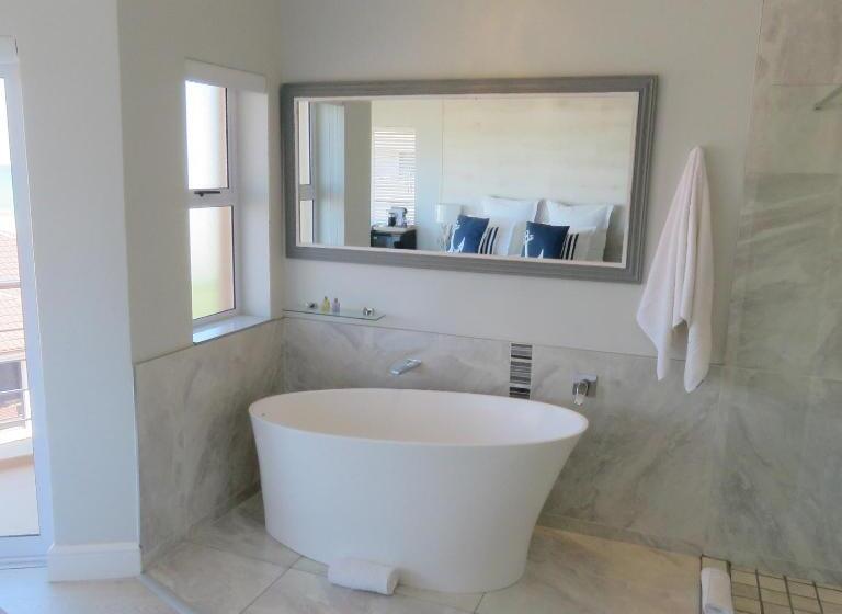 Superior suite with view, Gull On The Bay Boutique Guest House