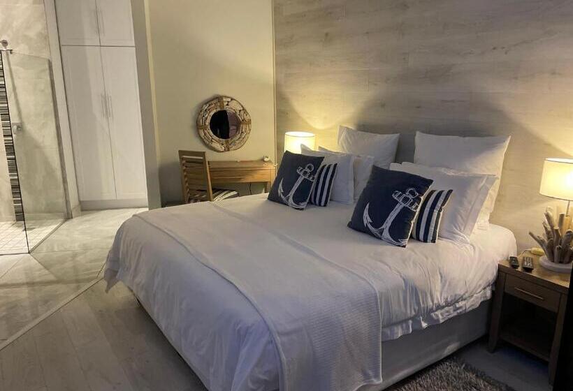 Superior suite with view, Gull On The Bay Boutique Guest House