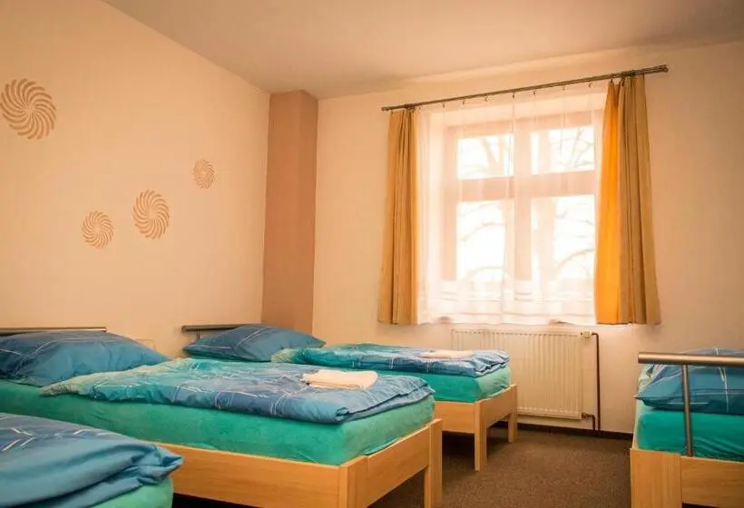 スタンダード４人部屋, Městské Kulturní Centrum Ve Fulneku