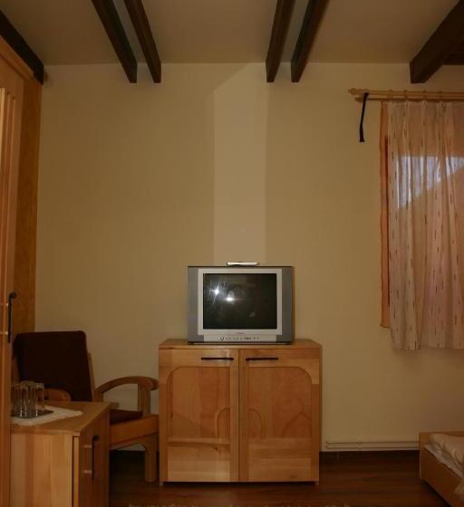 패밀리 룸, Pensiunea Bella Vita