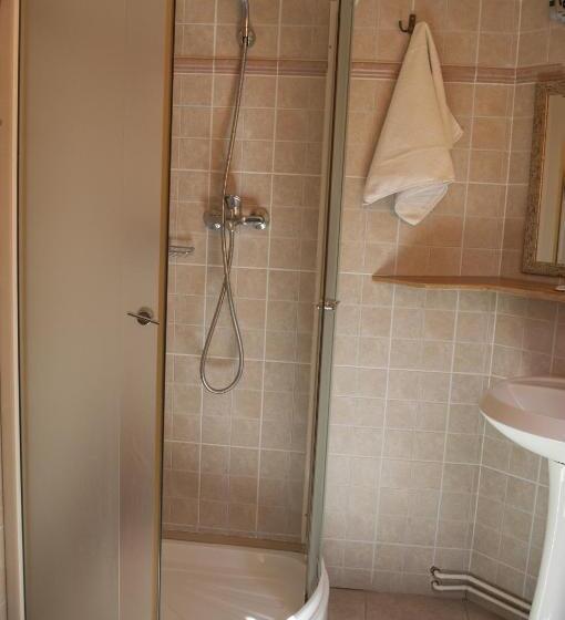 패밀리 룸, Pensiunea Bella Vita