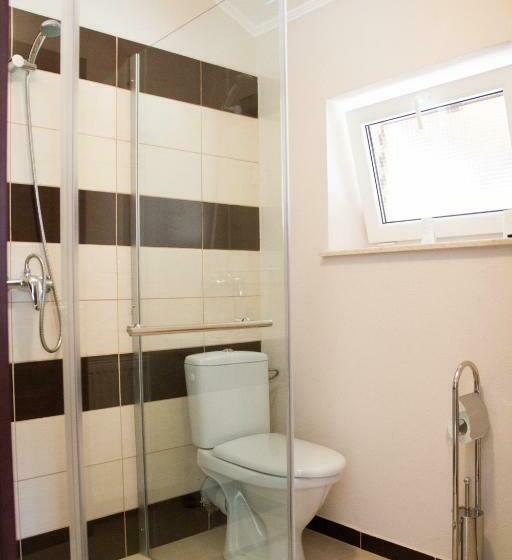 غرفة قياسية, Pensiunea Casa Din Vii