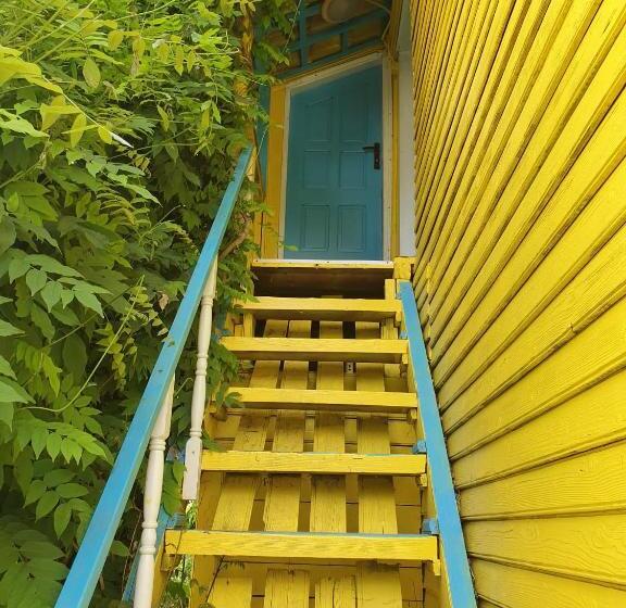 家庭间, Pensiunea Deceneu