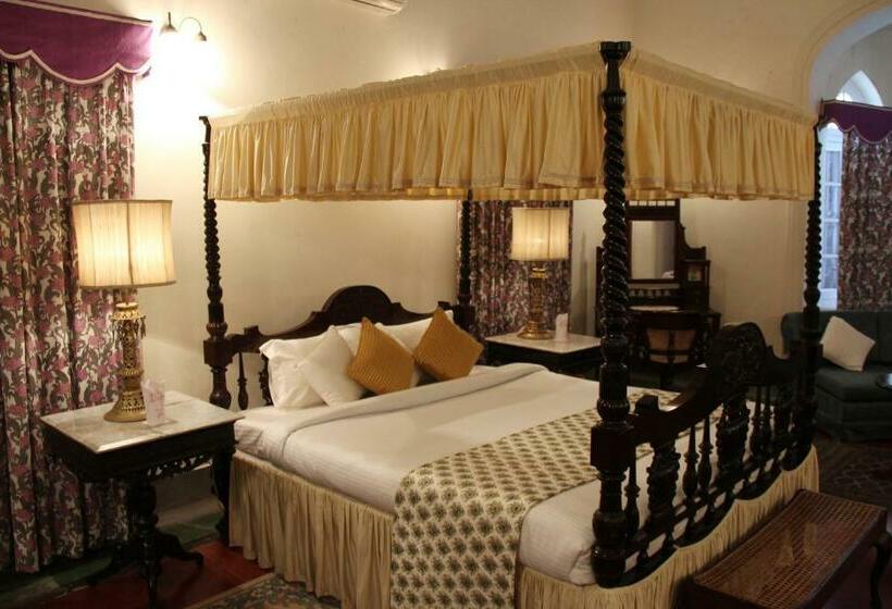 豪华房间, Thengal Manor