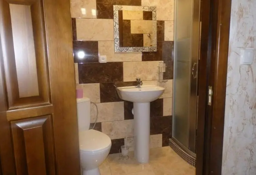 Habitació Estàndard, Kreitser