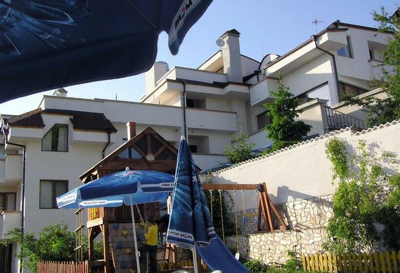 חדר סטנדרט עם מרפסת, Aleksievata Kashta