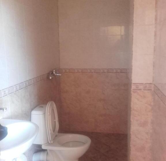 סוויטת ג'וניור, Aleksievata Kashta