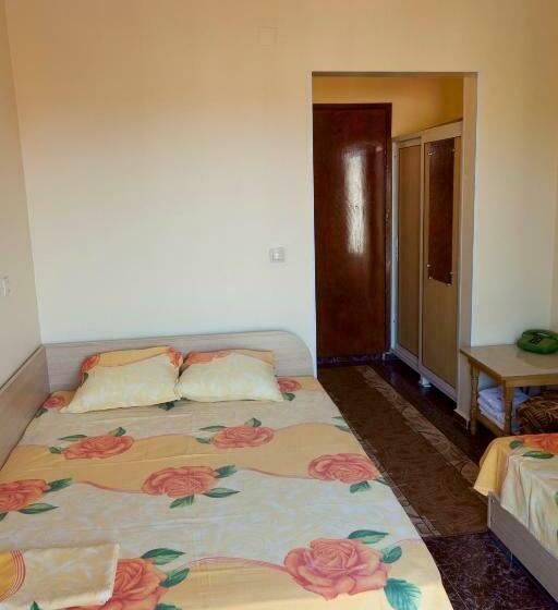 غرفة قياسية, Fantasy