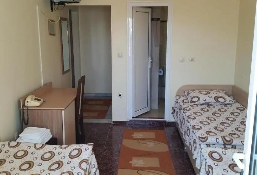 3-Bett-Standardzimmer, Fantasy