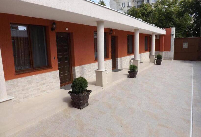 غرفة كومفورت, Fantasy