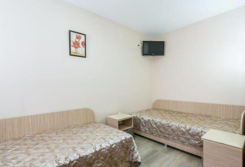 غرفة كومفورت, Fantasy