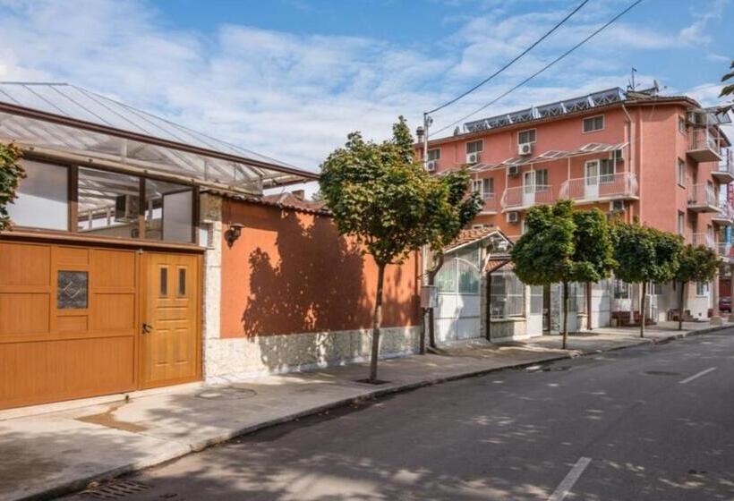 إستوديو قياسى, Fantasy