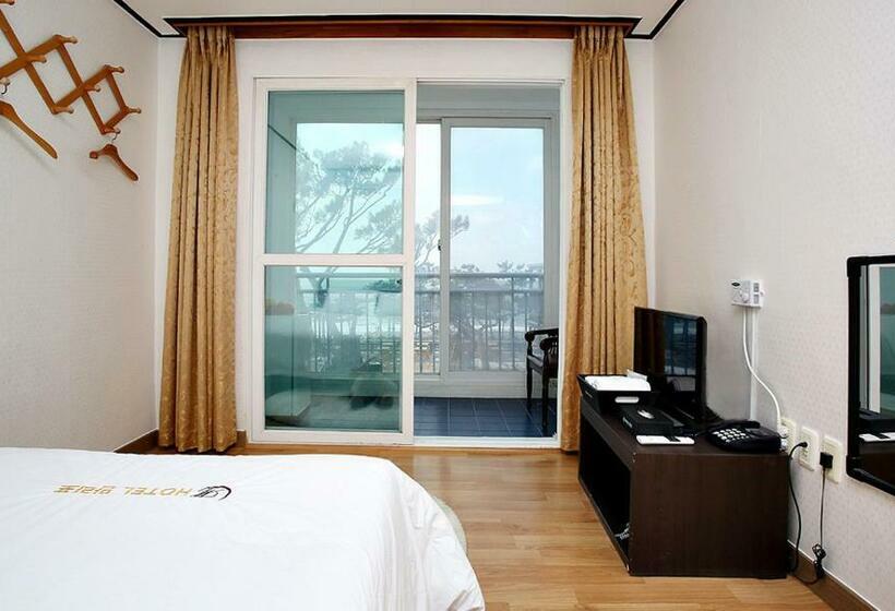 オーシャンビュースタンダードルーム, Mallipo