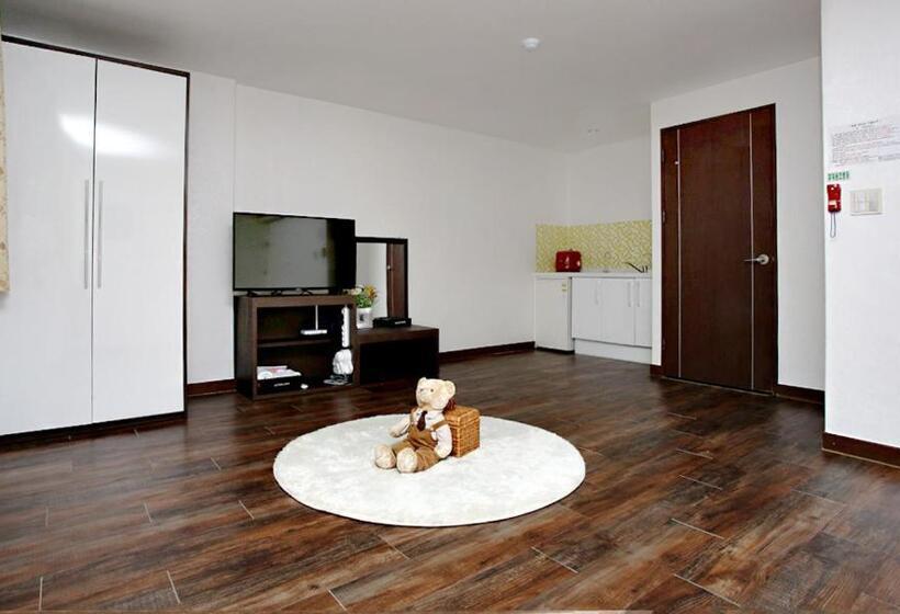 デラックスルーム, Mallipo