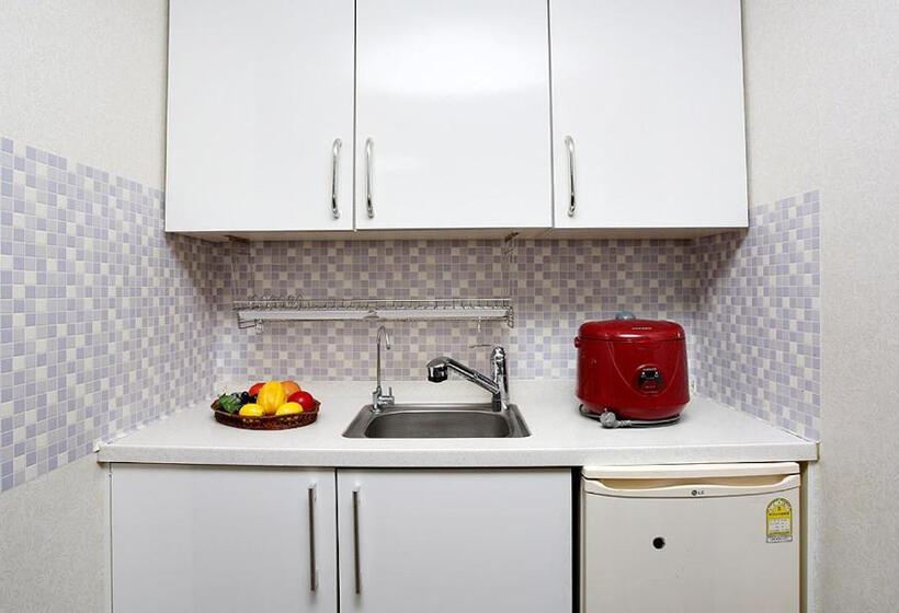 オーシャンビューデラックスルームバルコニー付き, Mallipo