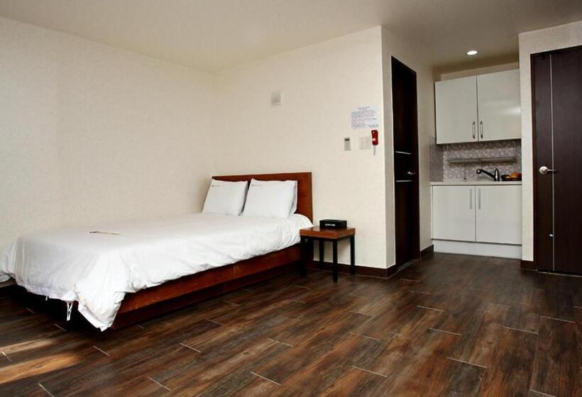 オーシャンビュースタンダードルームバルコニー付き, Mallipo