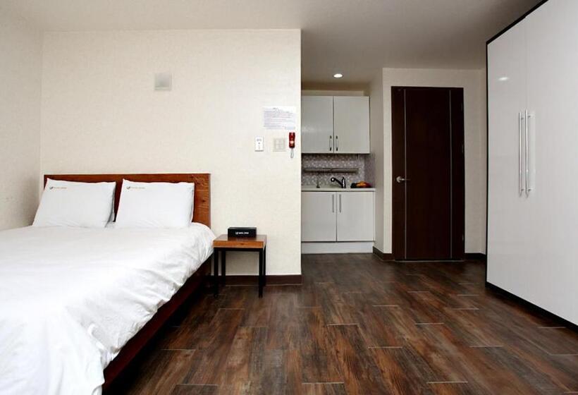 オーシャンビュースタンダードルームバルコニー付き, Mallipo